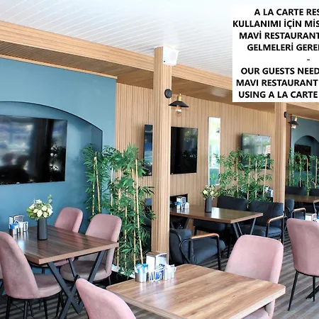 דירה Mavi Restaurant & 3 דידים