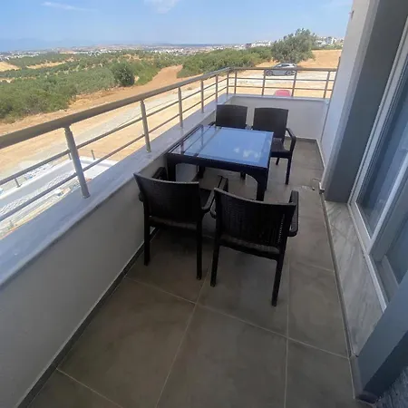 شقة Mavi Restaurant & 3 ديديم