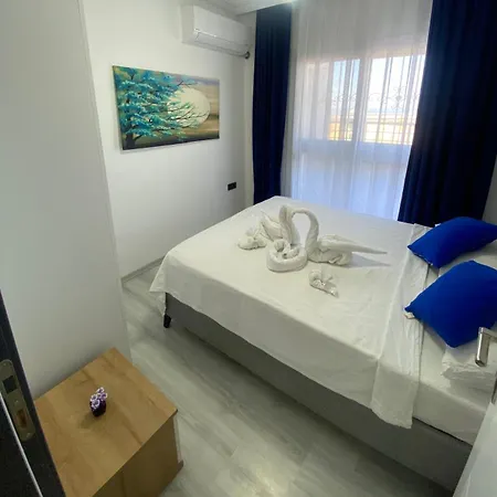 Mavi Restaurant & 3 Appartamento Didim